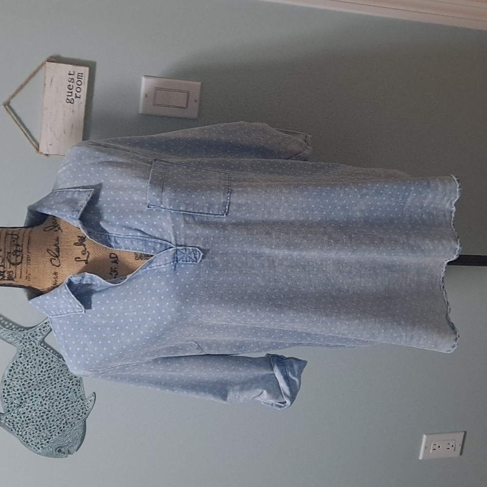 3/4 sleeve chambray top